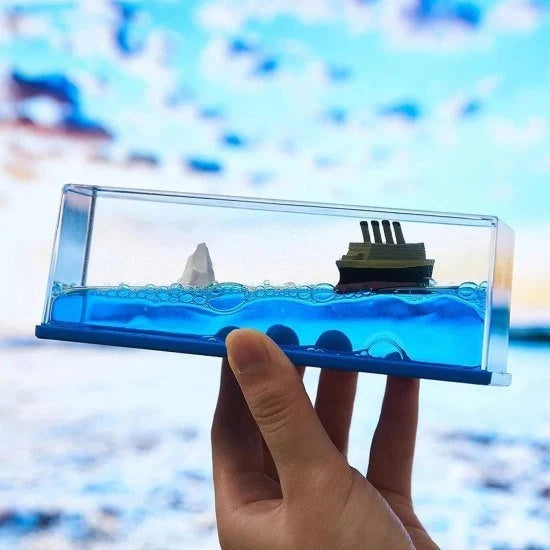 Ocean Motion Ship – Liquid Wave Desk Toy